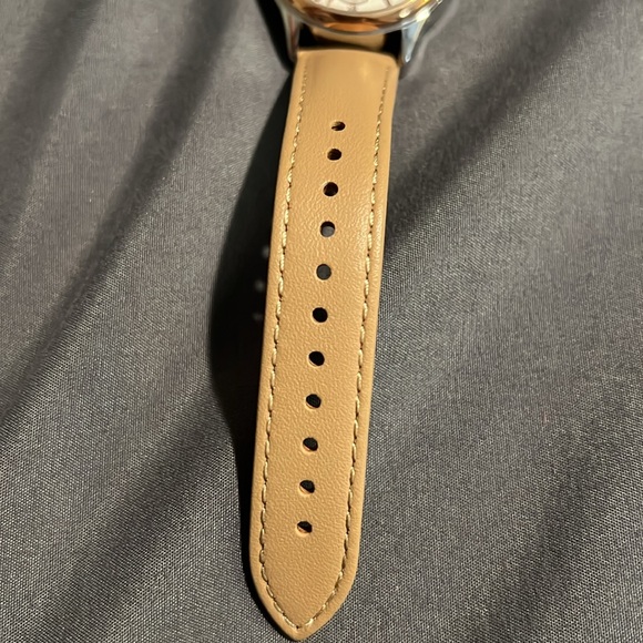 Fossil Watch - Picture 6 of 8